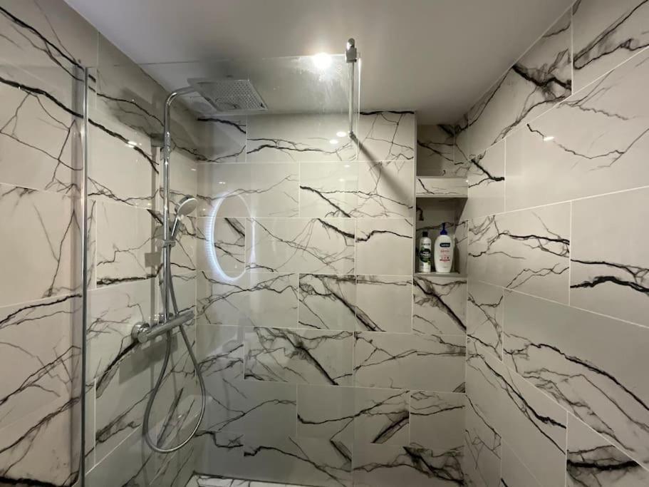 Ks Paris Studio Appart Near Station Gare Du Nord And Gare De L Est Luaran gambar